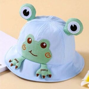 Baby frog hat